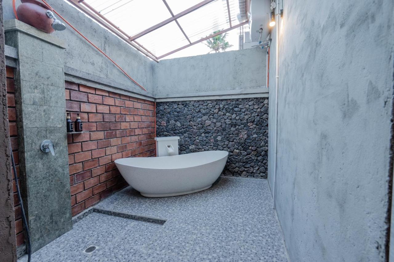 Garvi Villa Karangasem  Luaran gambar